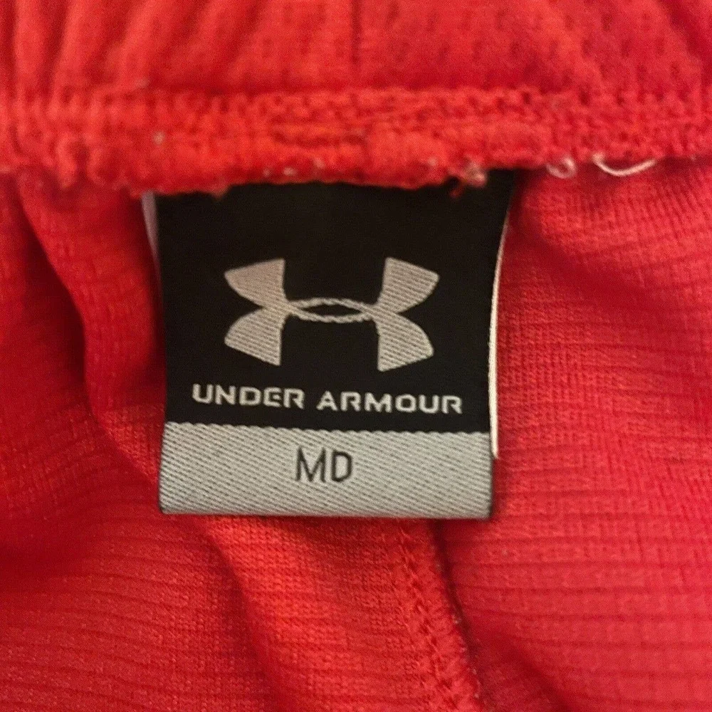 Under Armour Medium Athletic Shorts Red Pockets Elastic Waist Mesh Fitne… - Picture 4 of 7